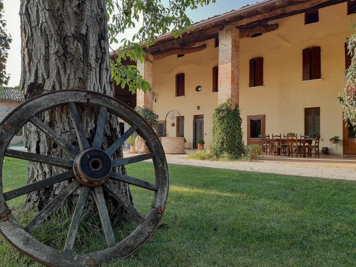 B&B Santa Cristina Montichiari Bagian luar foto