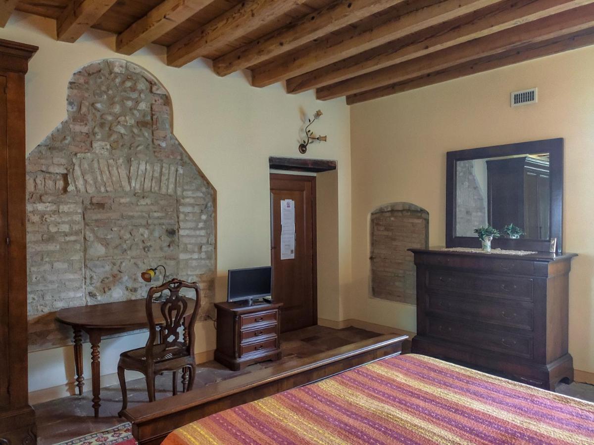 B&B Santa Cristina Montichiari Bagian luar foto